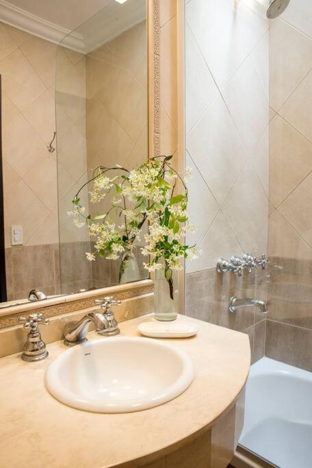 Апартаменти Amplio Departamento Con Excelente Ubicacion Сальта Екстер'єр фото